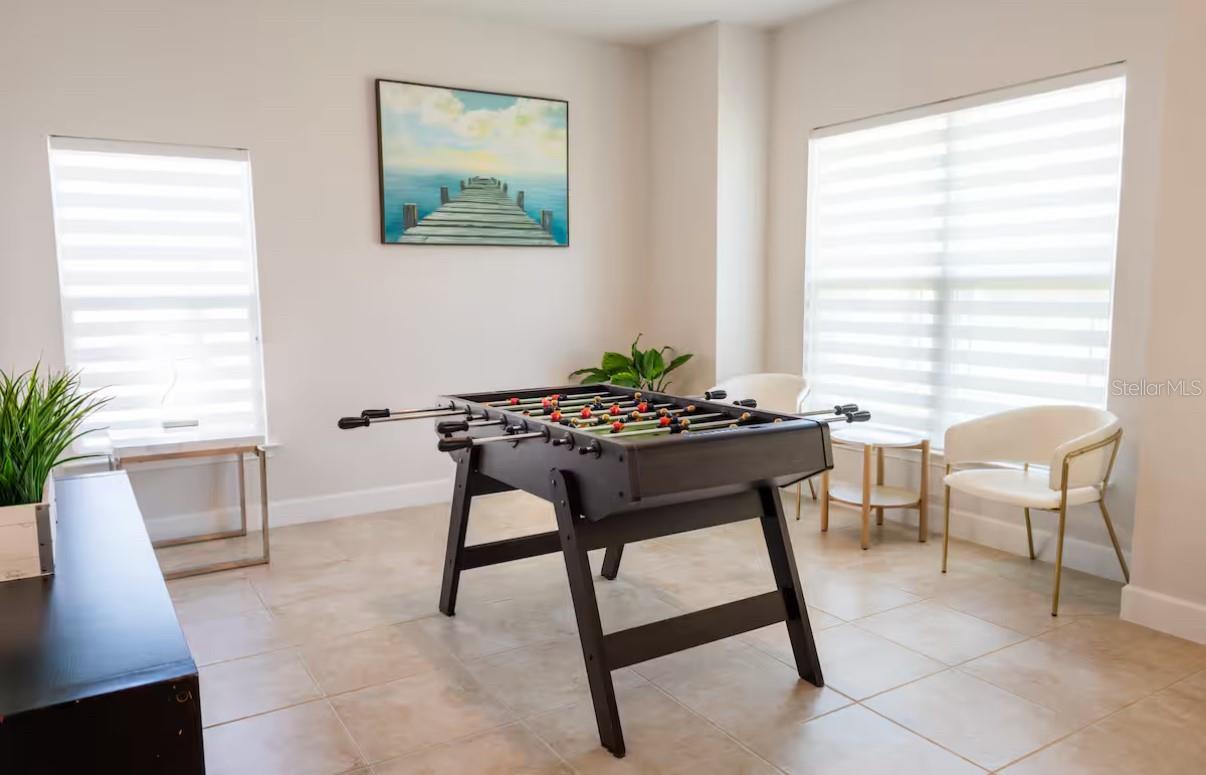 SOUTH VENICE - Residential Lease