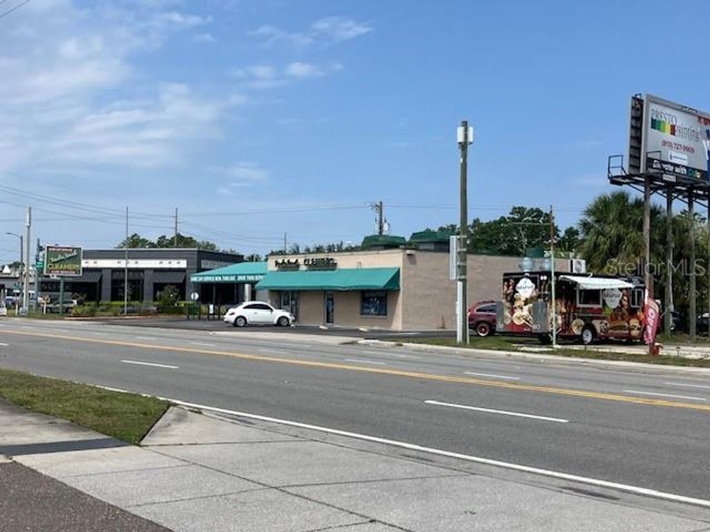 Photo of 3501 Henderson Boulevard, Tampa, FL 33609 (MLS # TB8390284)