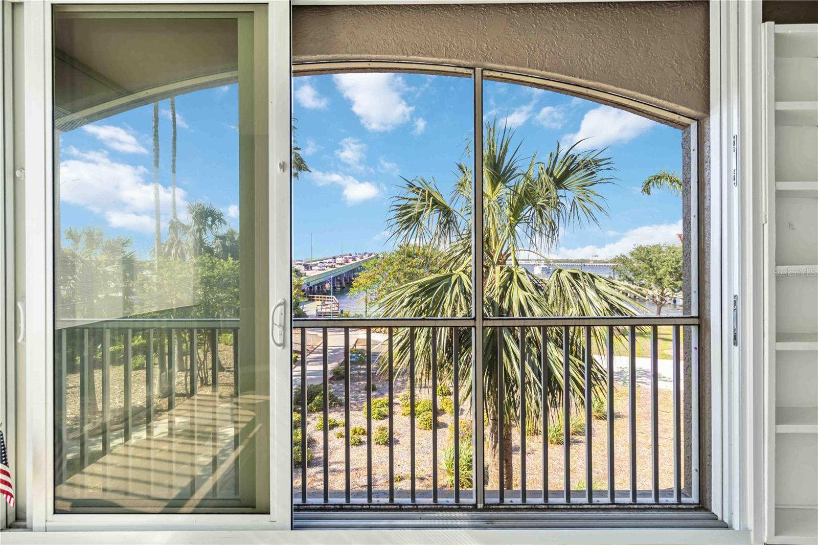 RIVER DANCE - Residential