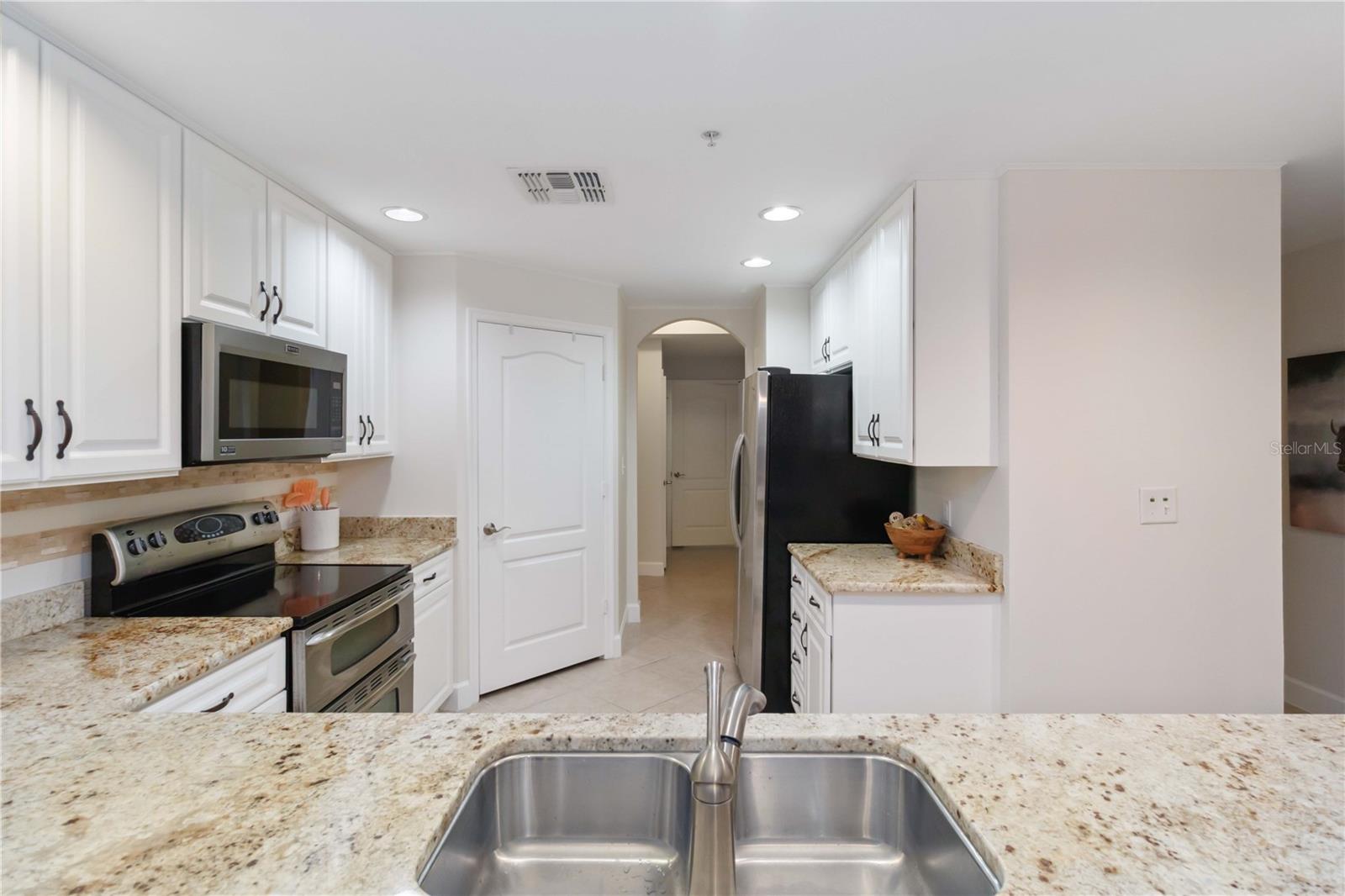 RIVER DANCE - Residential