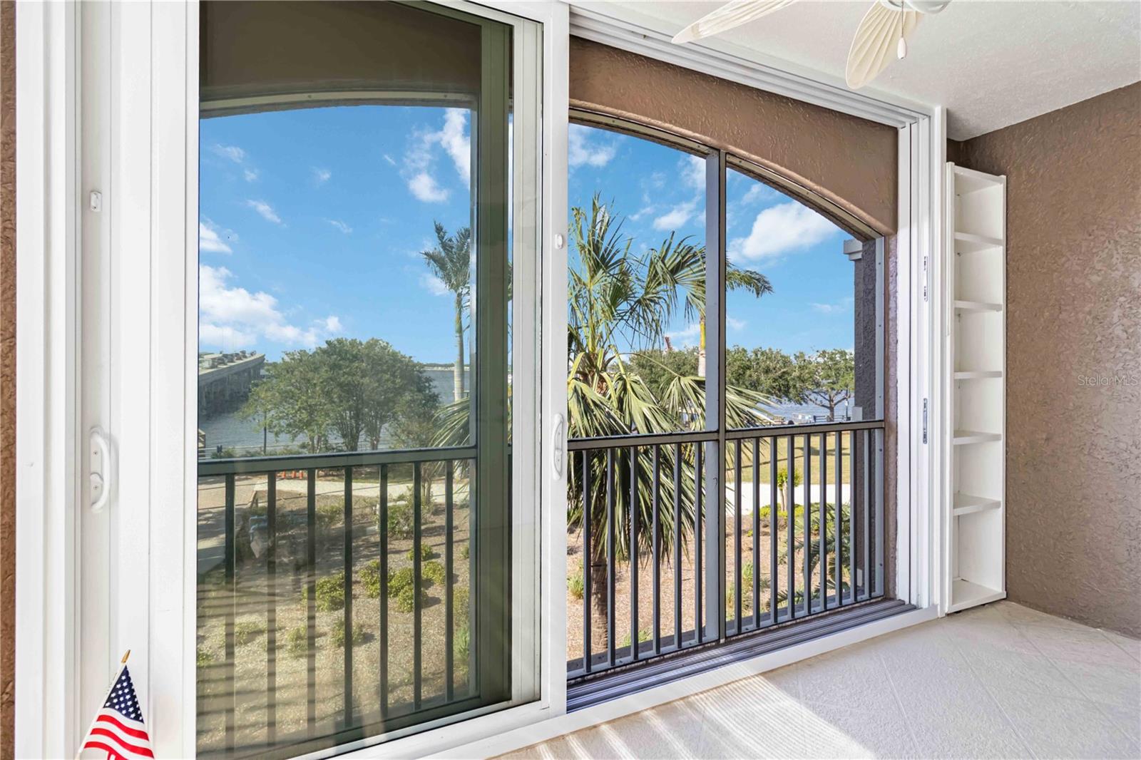 RIVER DANCE - Residential