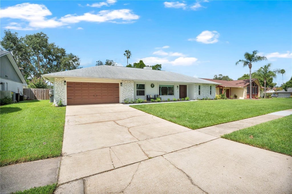 Photo of 6610 Orange Knoll Drive, Belle Isle, FL 32812 (MLS # O6440247)