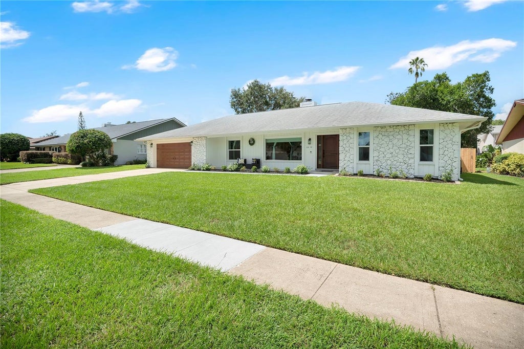 Photo of 6610 Orange Knoll Drive, Belle Isle, FL 32812 (MLS # O6440247)