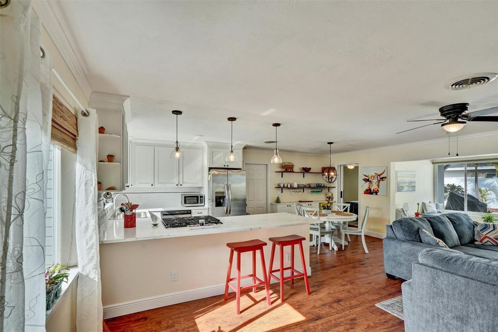 Photo of 279 79th Avenue N, St Petersburg, FL 33702 (MLS # TB8455532)