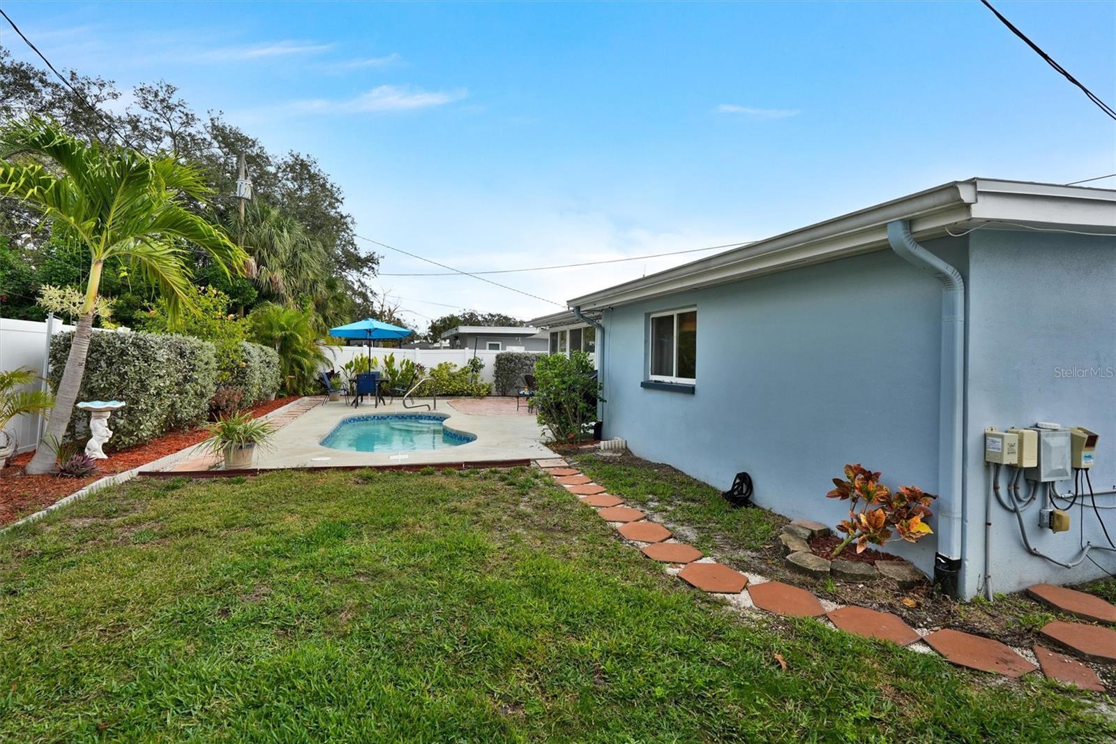 RIVIERA THE - Residential