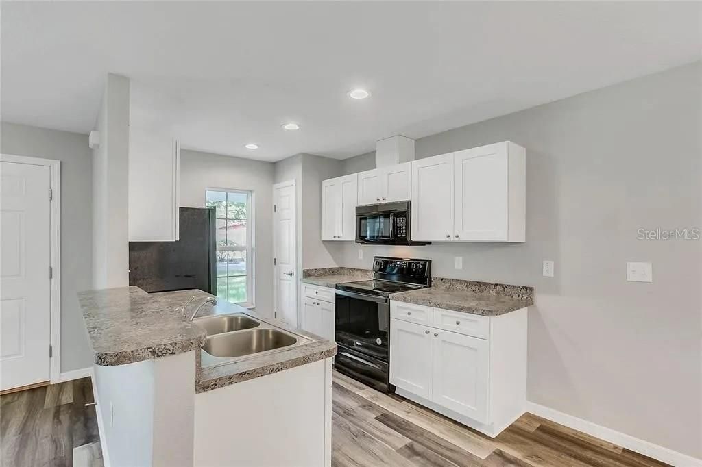 Photo of 523 Carroll Avenue, Lakeland, FL 33815 (MLS # L4958458)