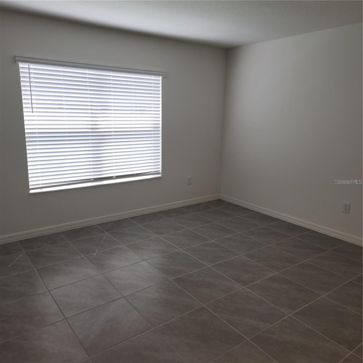 RIVER RUN - Residential Lease