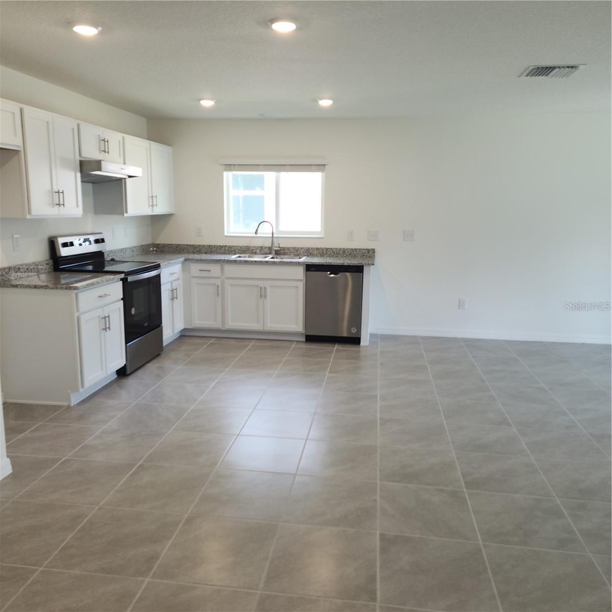 RIVER RUN - Residential Lease