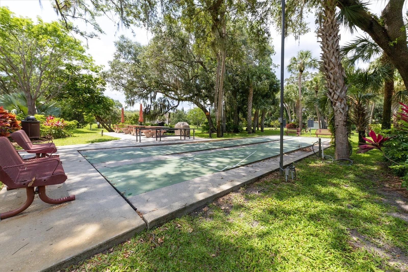 OAK FORREST - Residential