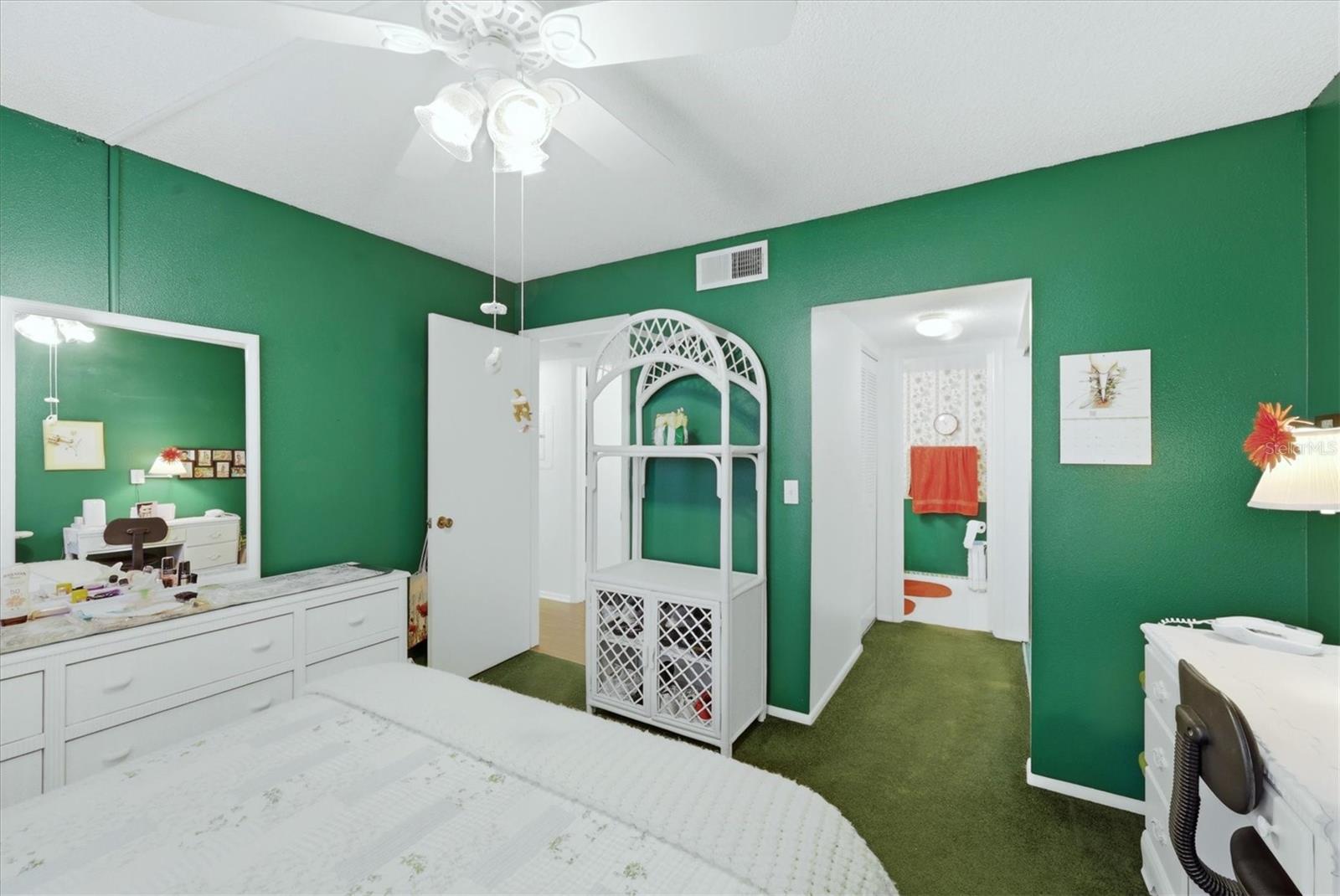 OAK FORREST - Residential