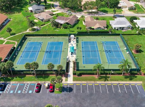 A home in PALM HARBOR