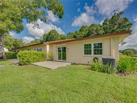 A home in PALM HARBOR