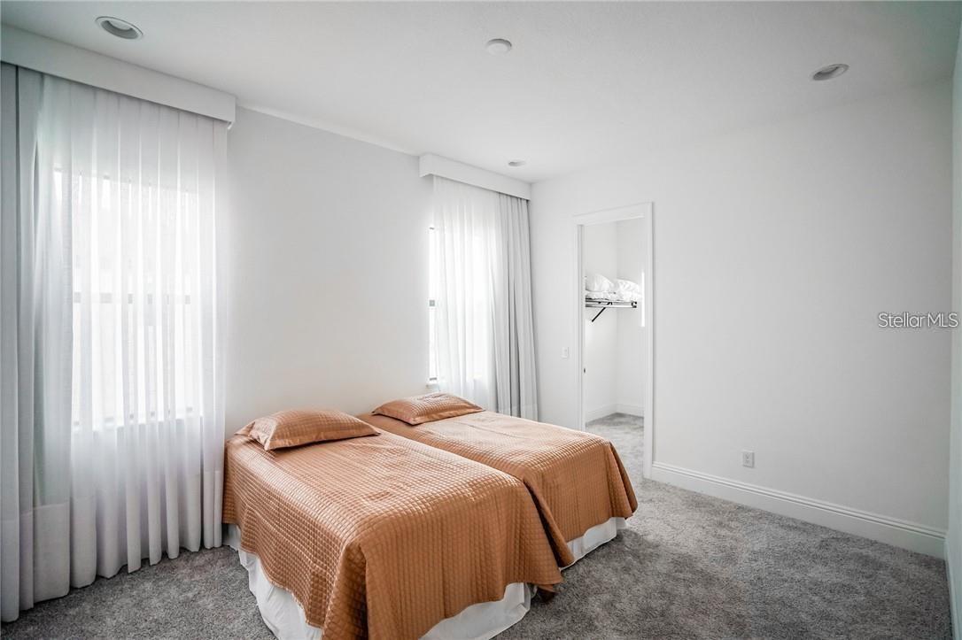 CASABELLA PH 2 - Residential Lease