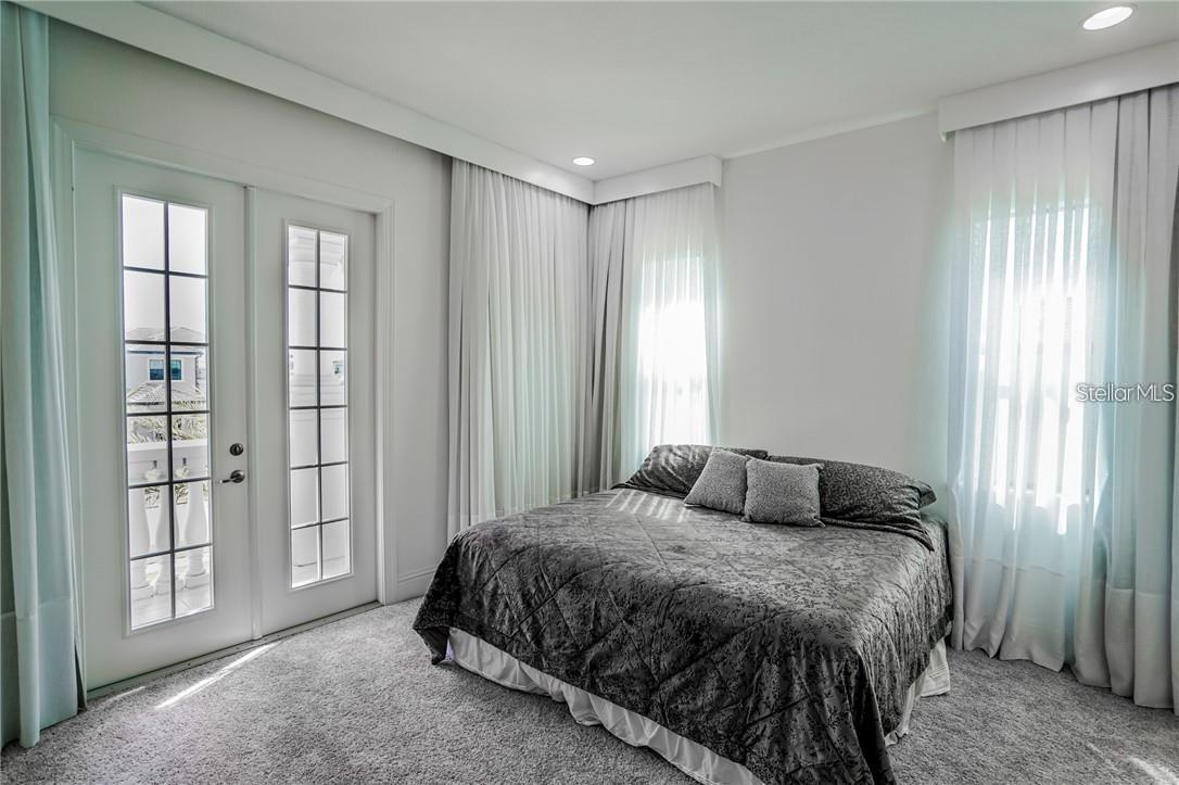 CASABELLA PH 2 - Residential Lease