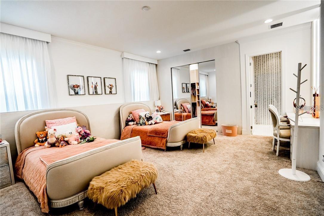 CASABELLA PH 2 - Residential Lease