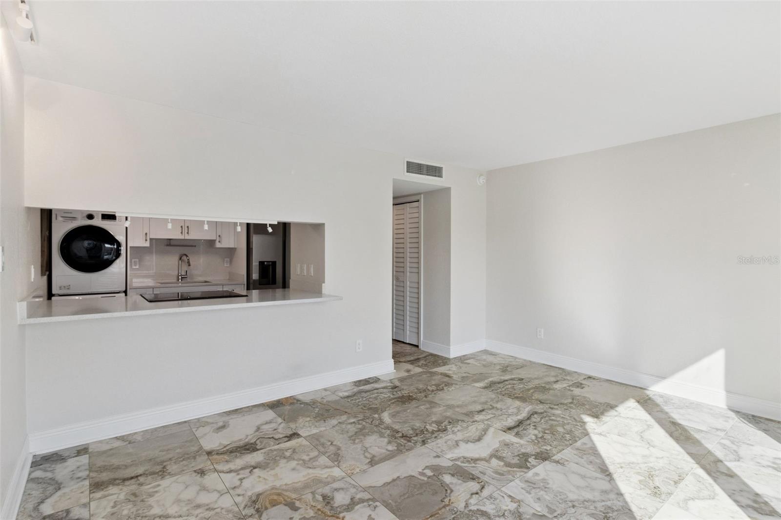 THE TAMPA RACQUET CLUB A CONDO - Residential