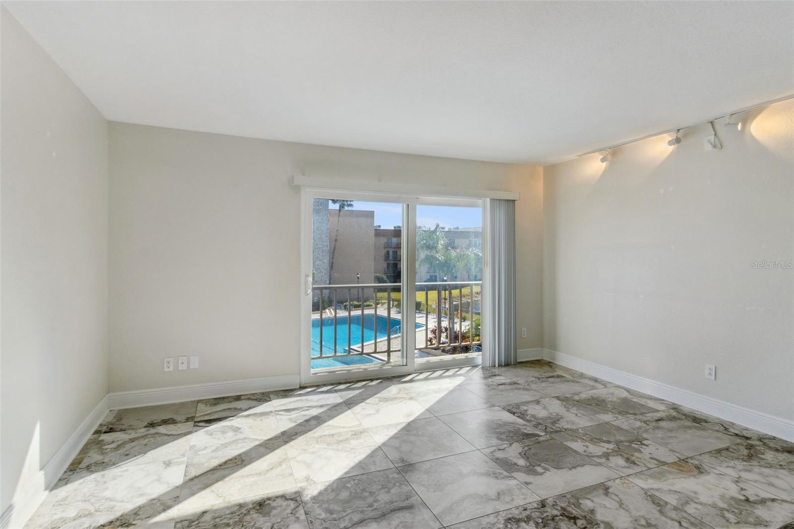 THE TAMPA RACQUET CLUB A CONDO - Residential