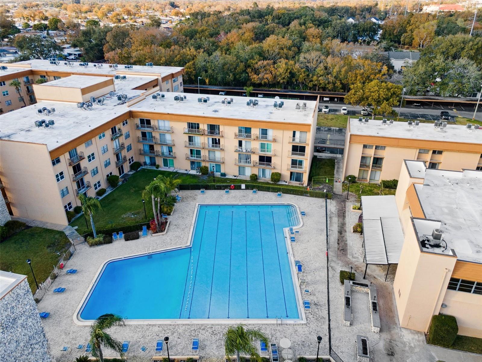 THE TAMPA RACQUET CLUB A CONDO - Residential