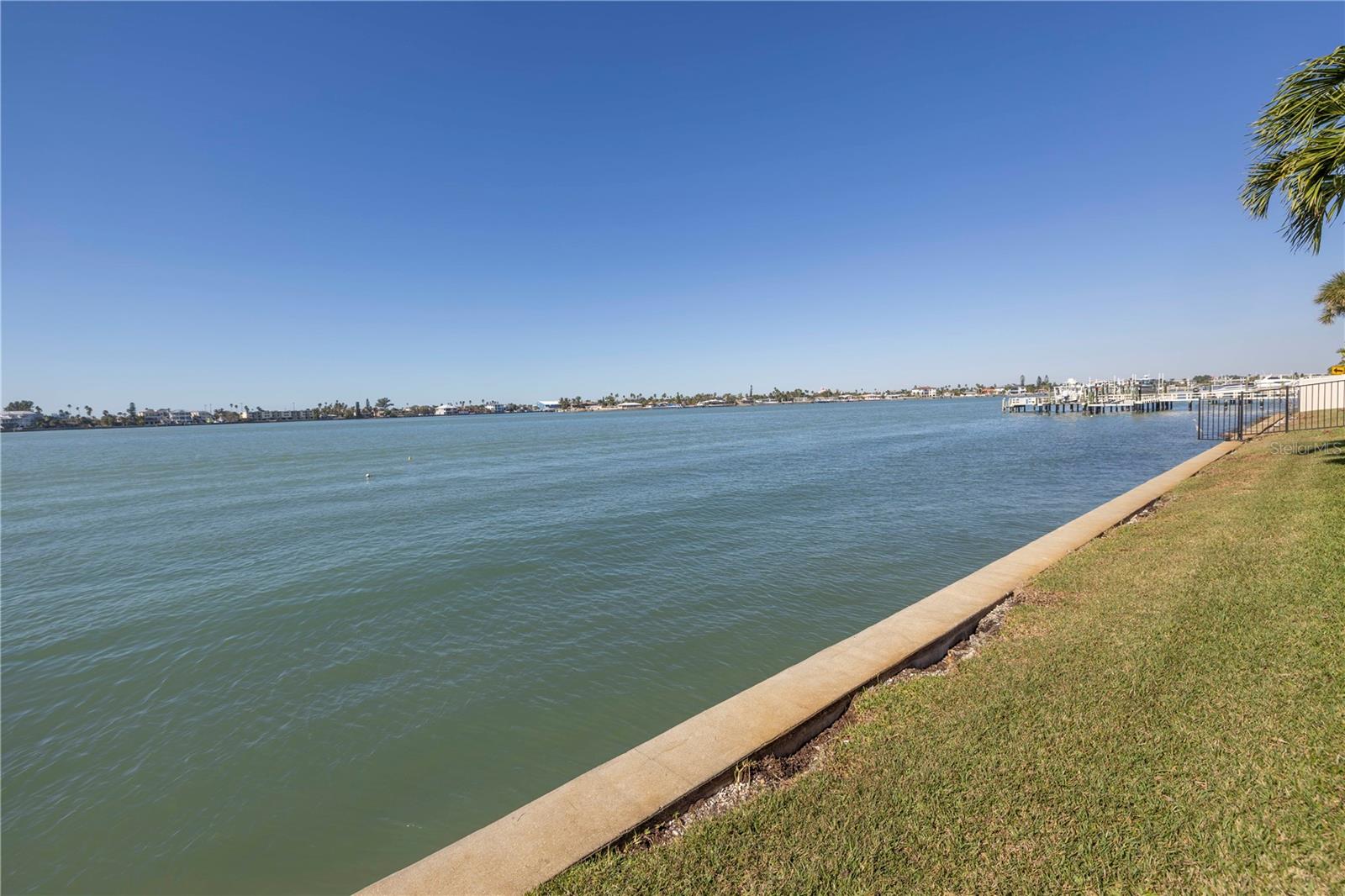 NIBROC CONDO - Residential