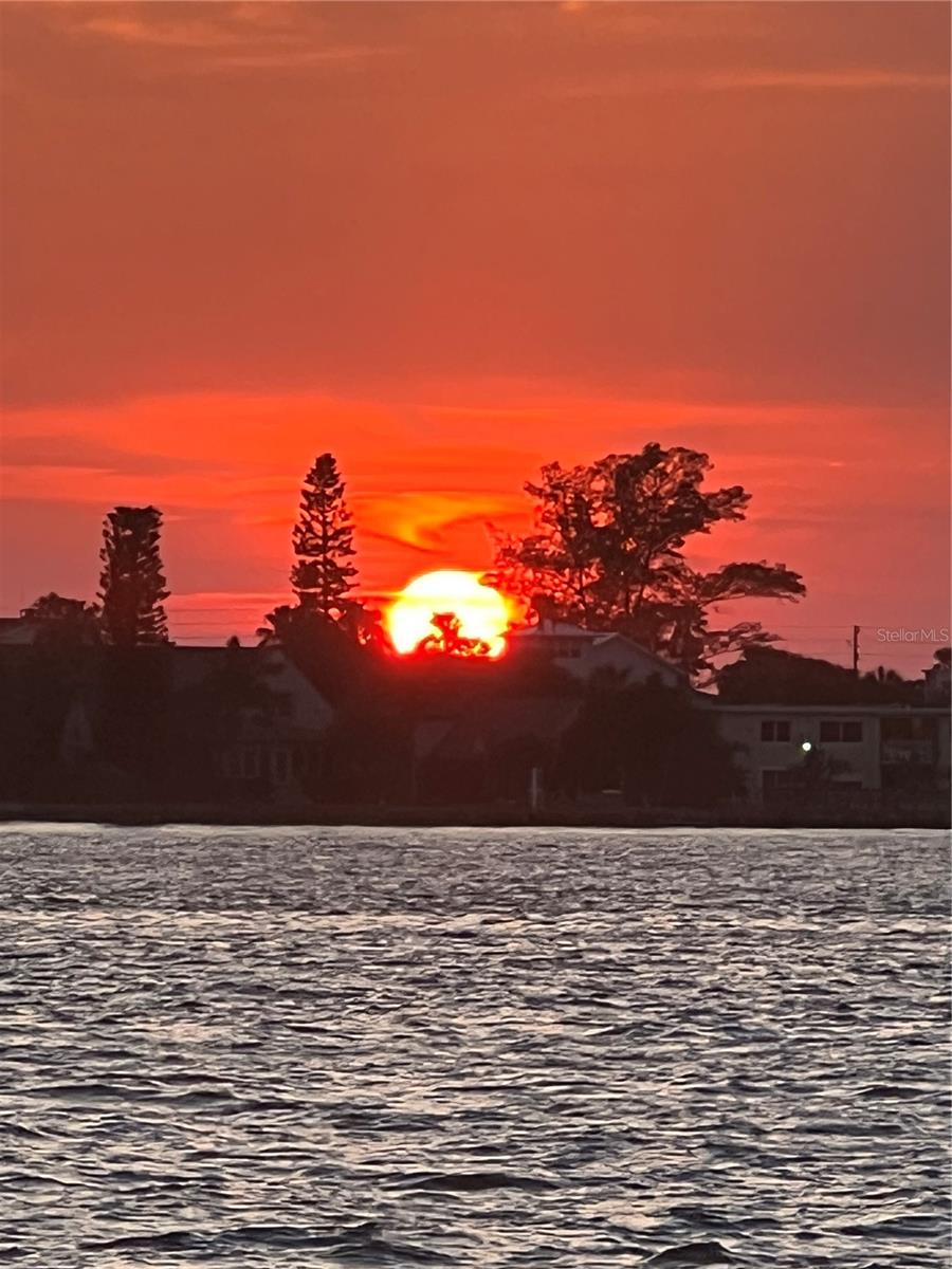 NIBROC CONDO - Residential