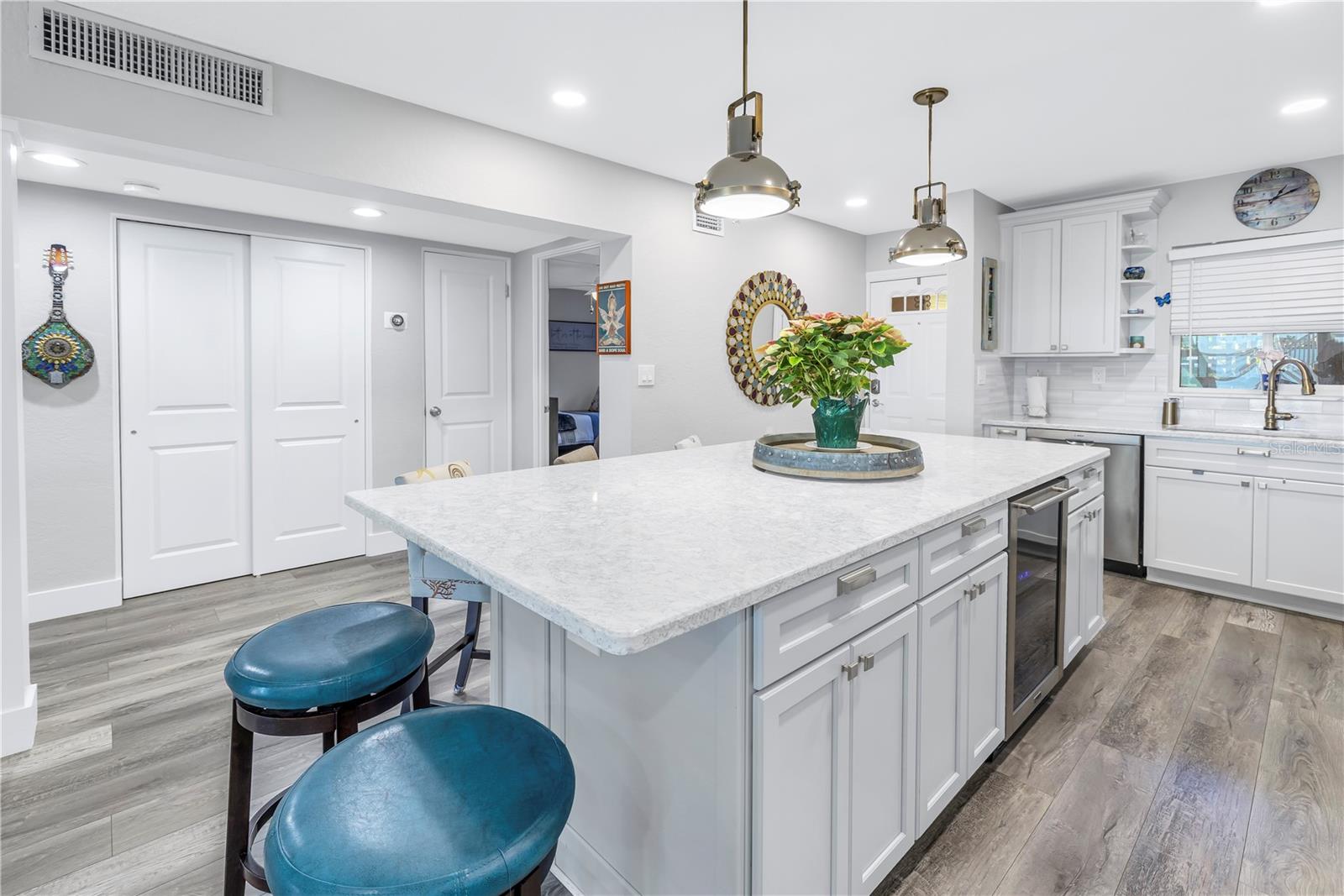 NIBROC CONDO - Residential