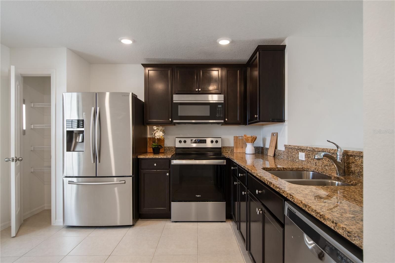 MASCOTTE LAKE JACKSON RIDGE PH 02 - Residential