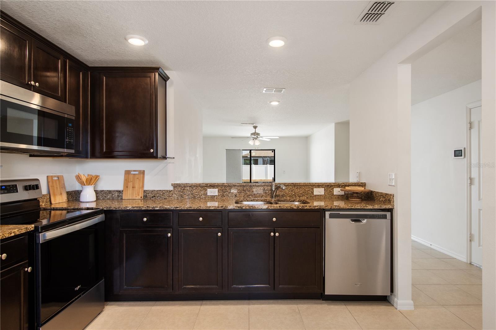 MASCOTTE LAKE JACKSON RIDGE PH 02 - Residential