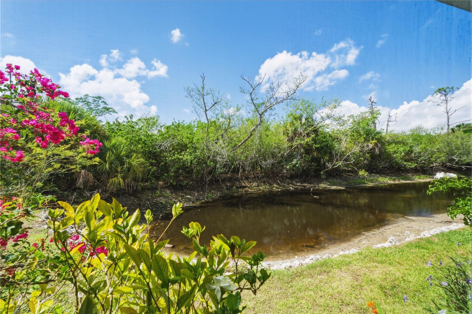 WATERWAYS PH 01 - Residential