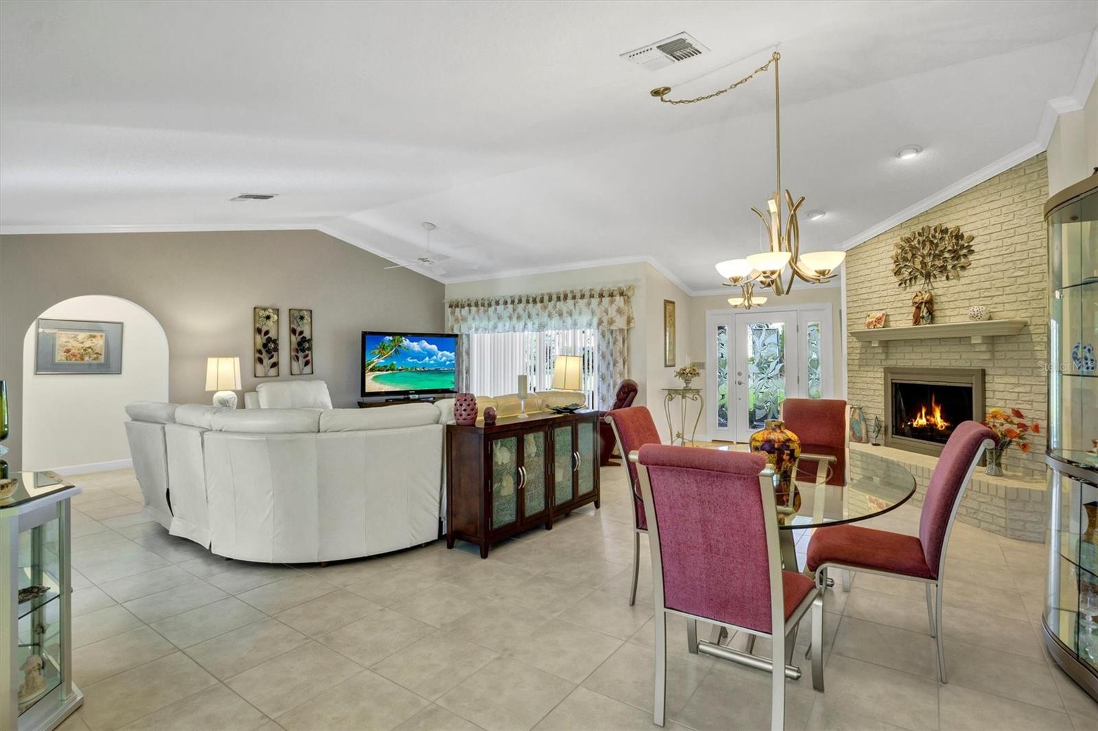 COUNTRY CLUB VILLAGE PH 02 - Residential