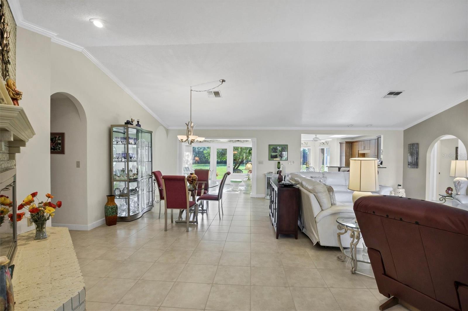 COUNTRY CLUB VILLAGE PH 02 - Residential