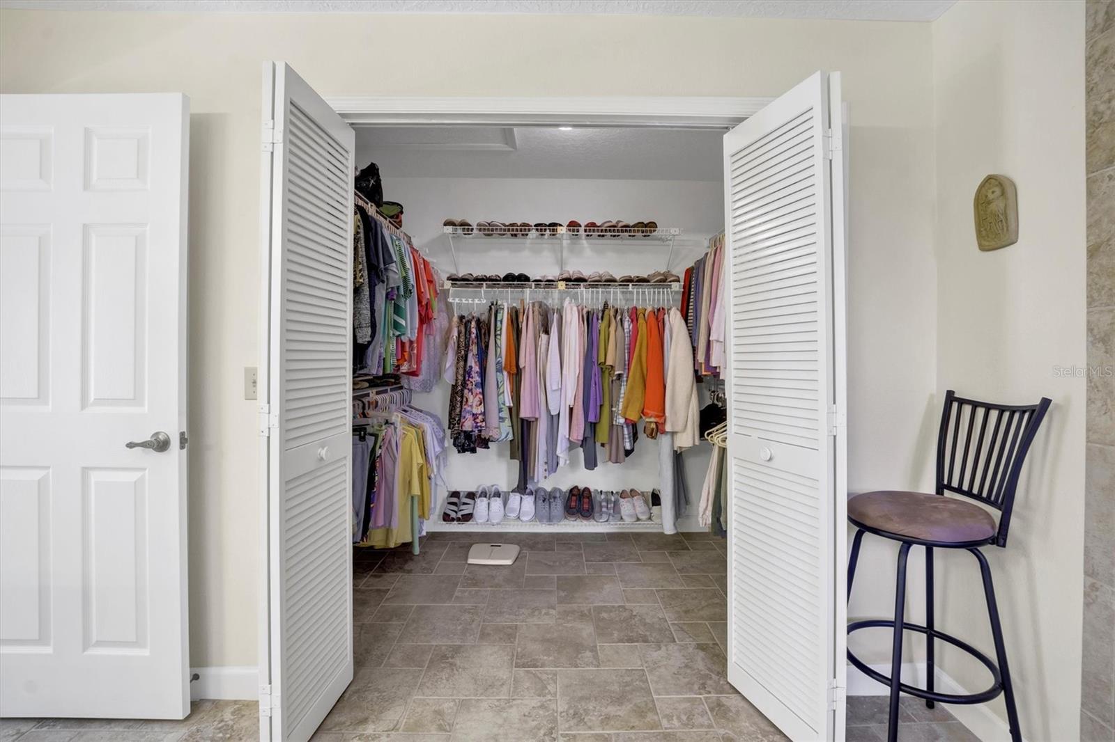 COUNTRY CLUB VILLAGE PH 02 - Residential