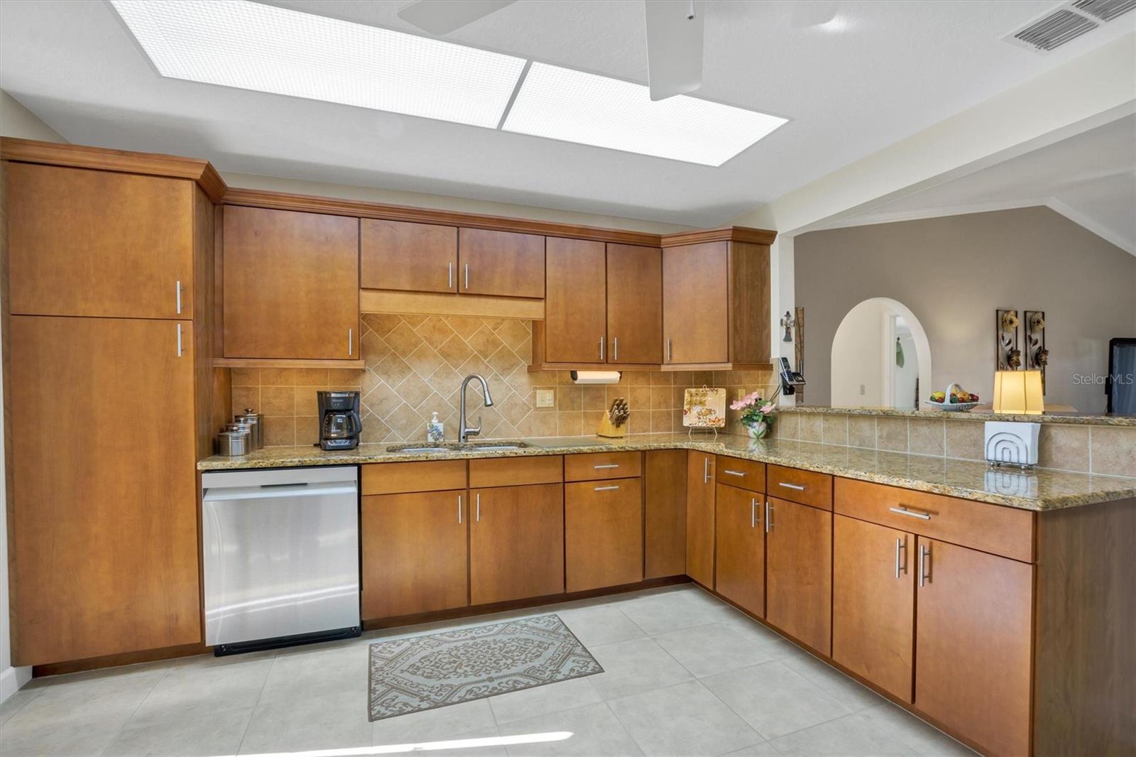 COUNTRY CLUB VILLAGE PH 02 - Residential