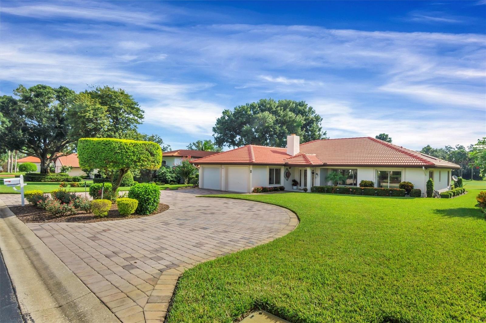 COUNTRY CLUB VILLAGE PH 02 - Residential