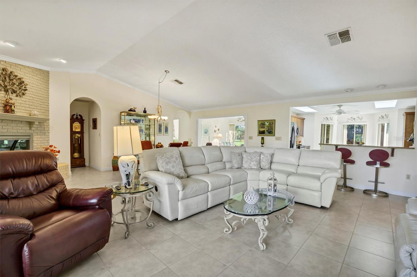 COUNTRY CLUB VILLAGE PH 02 - Residential