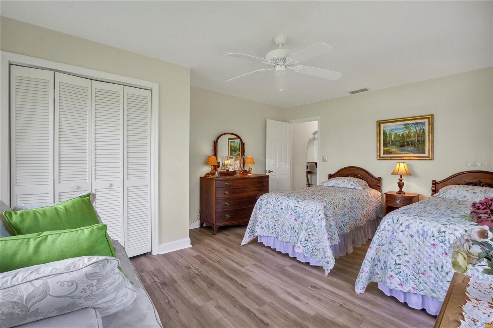 COUNTRY CLUB VILLAGE PH 02 - Residential