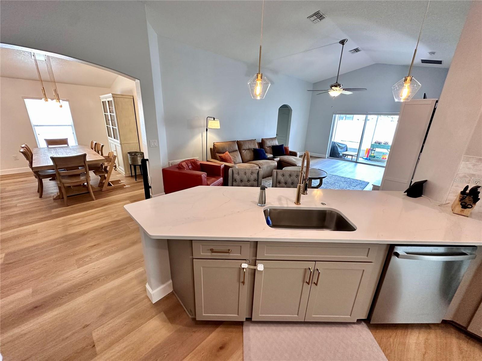 CONCORD STATION PH 4 UNS A & B - Residential