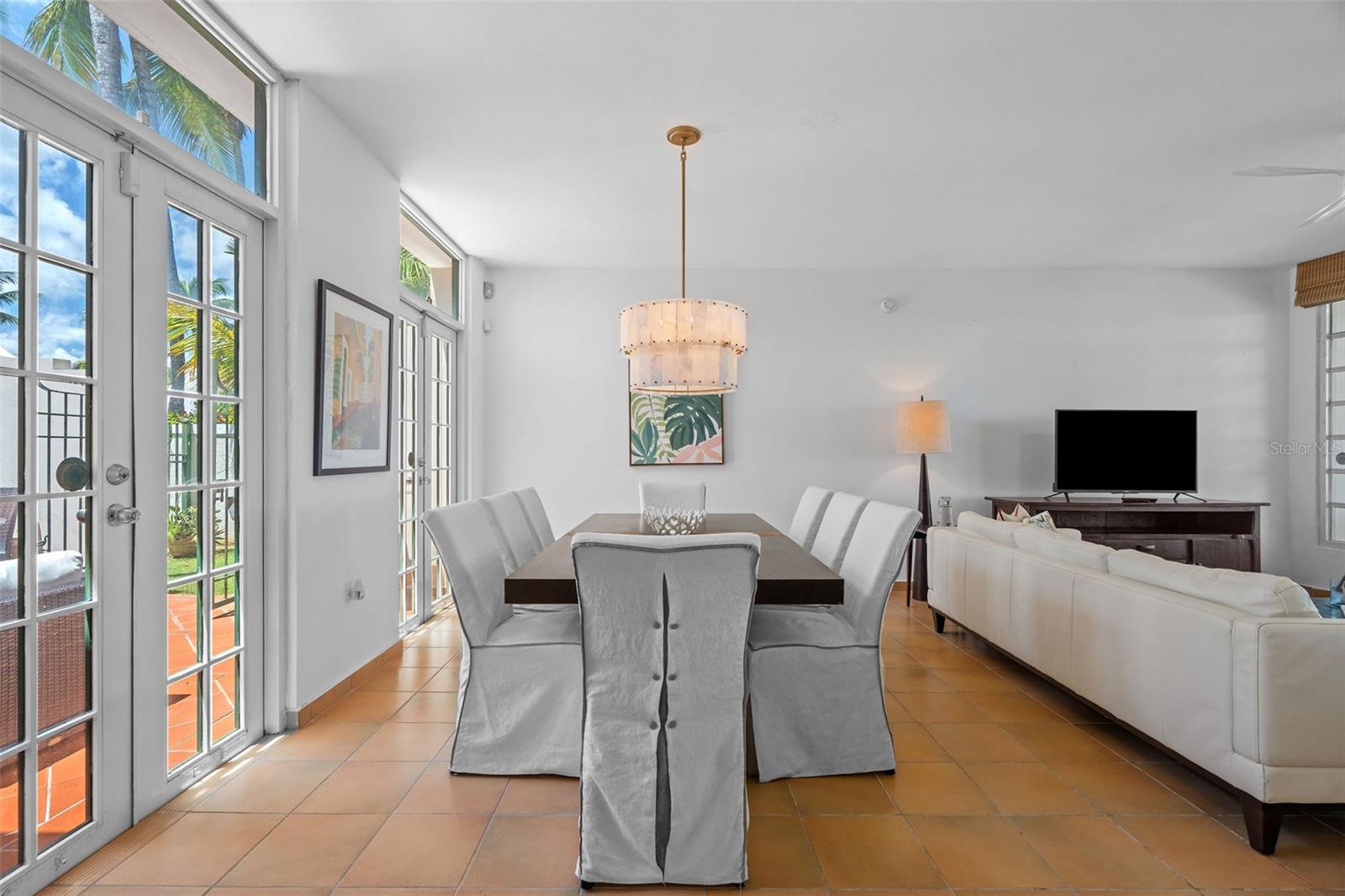DORADO REEF - Residential Lease