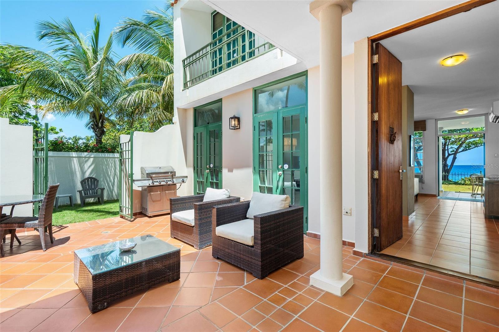 DORADO REEF - Residential Lease