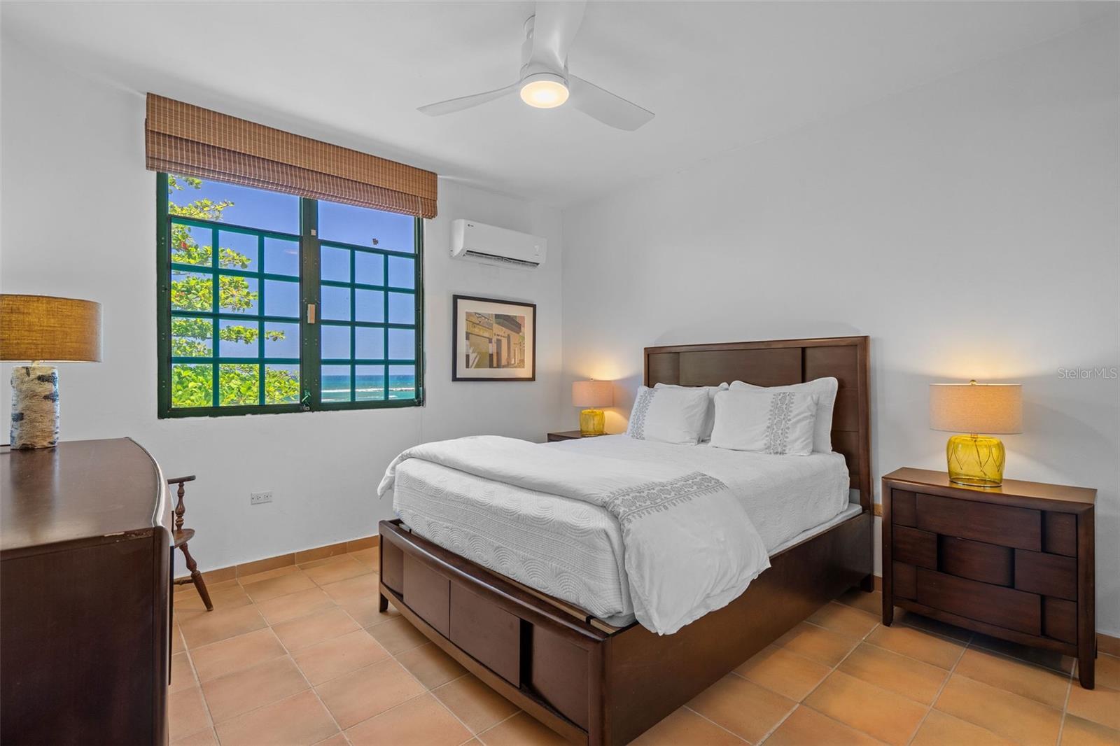 DORADO REEF - Residential Lease