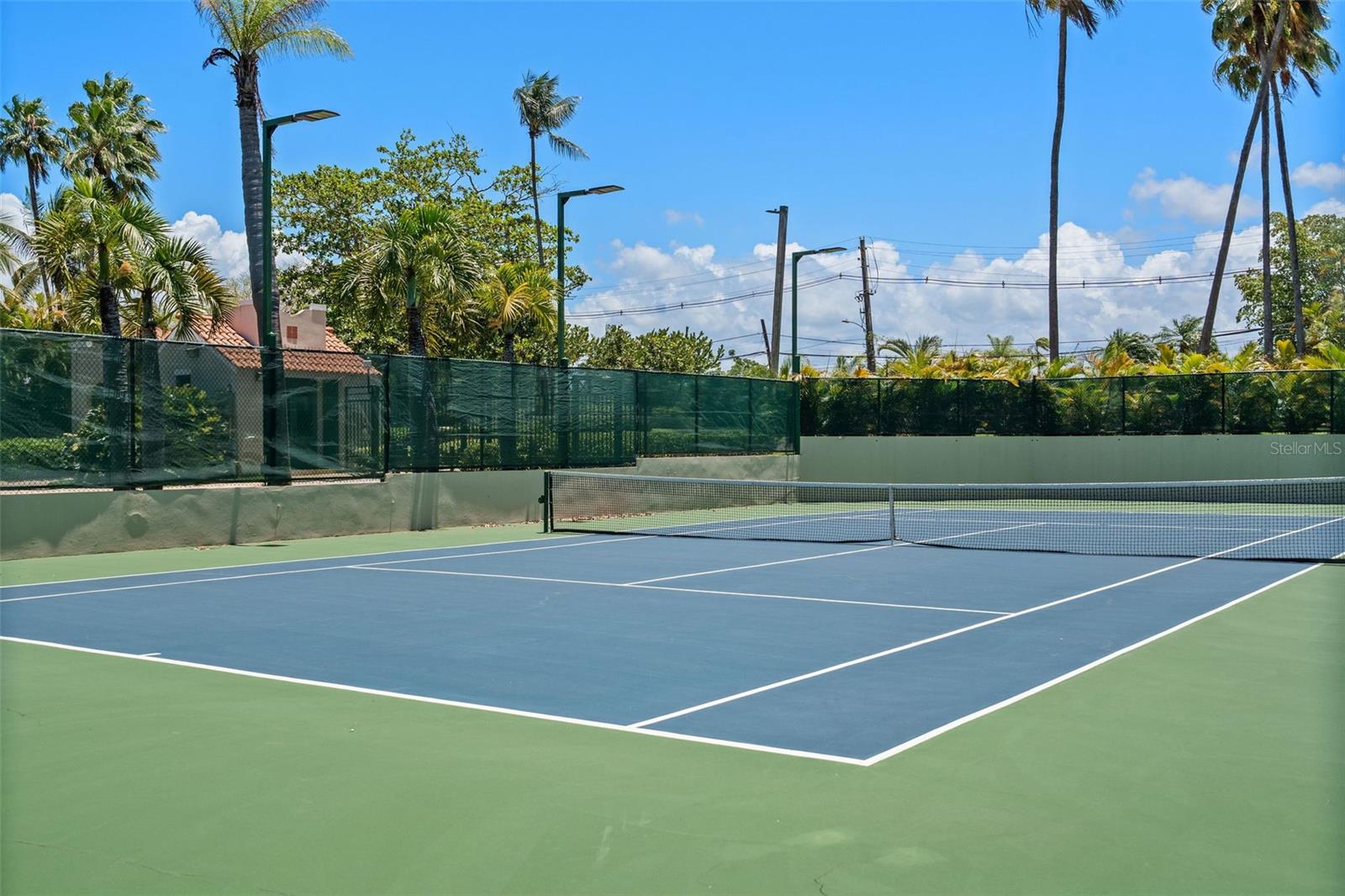 DORADO REEF - Residential Lease