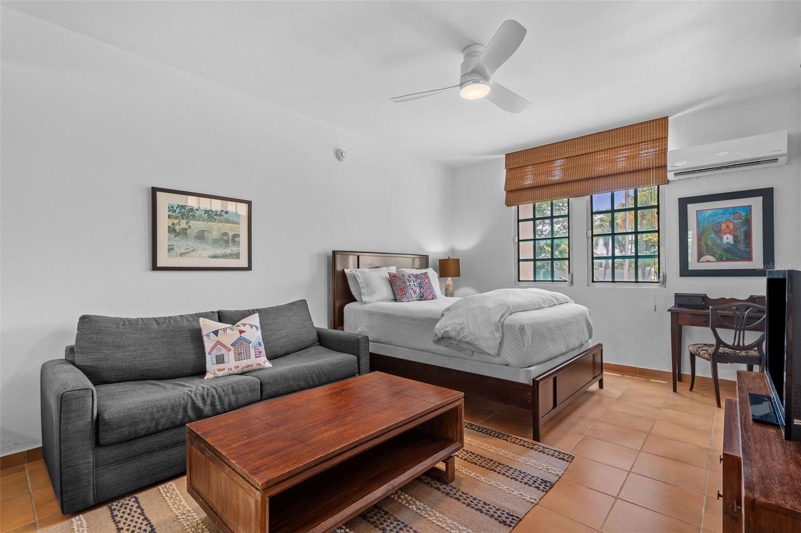 DORADO REEF - Residential Lease
