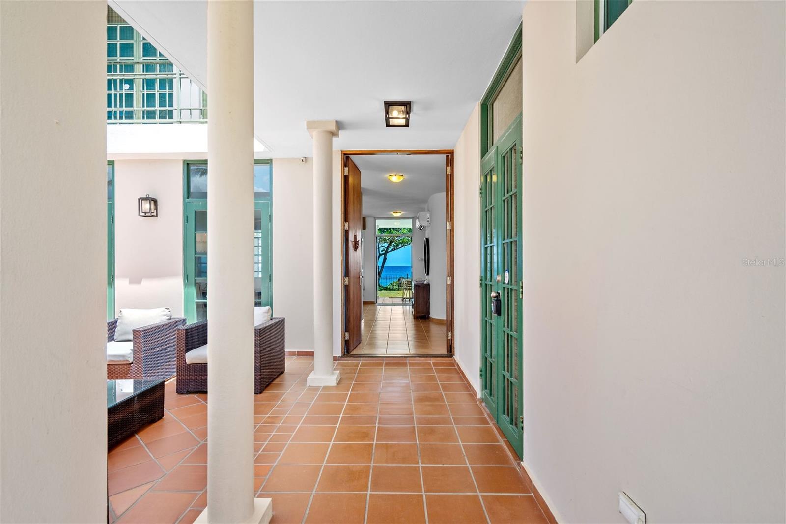 DORADO REEF - Residential Lease