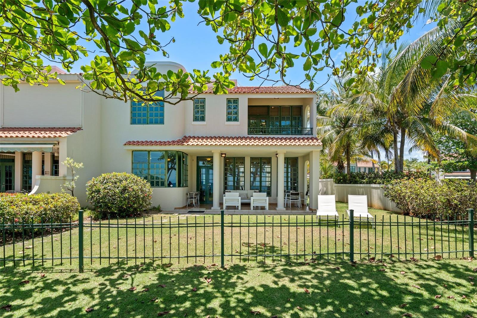 DORADO REEF - Residential Lease