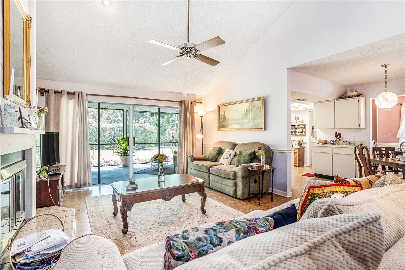 HUNTERS LAKE - Residential