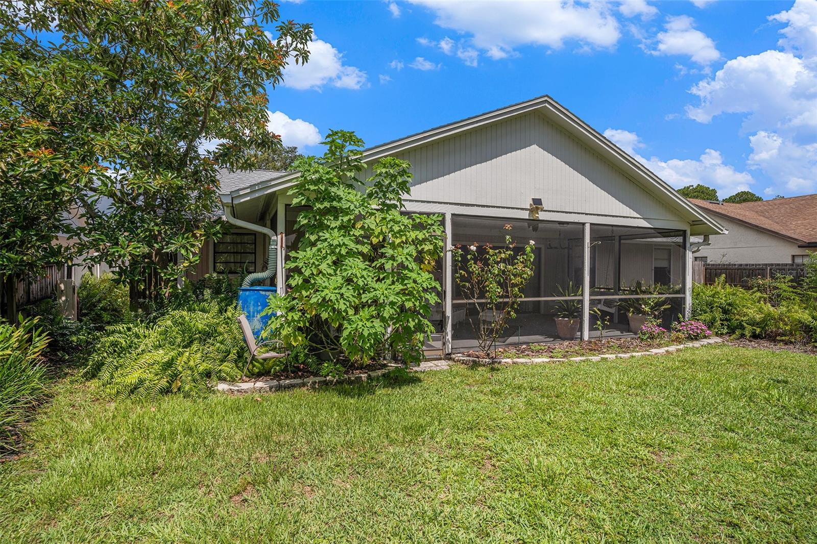 HUNTERS LAKE - Residential