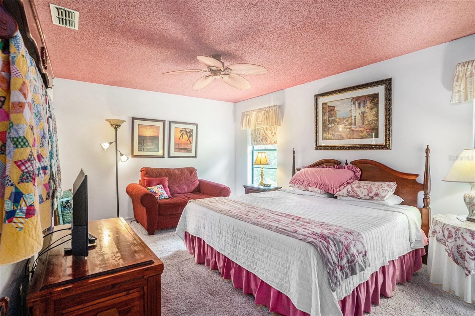 HUNTERS LAKE - Residential