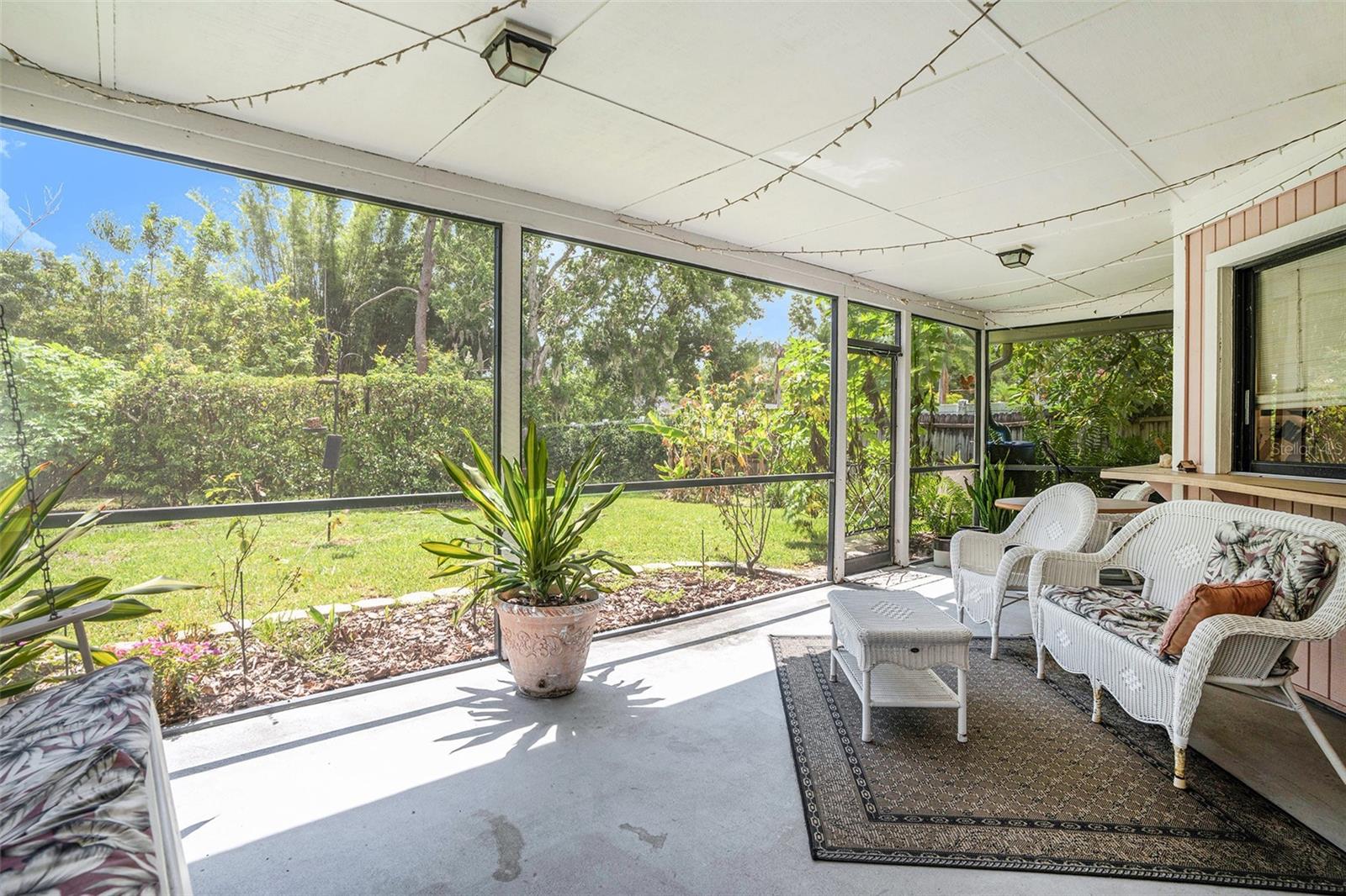 HUNTERS LAKE - Residential