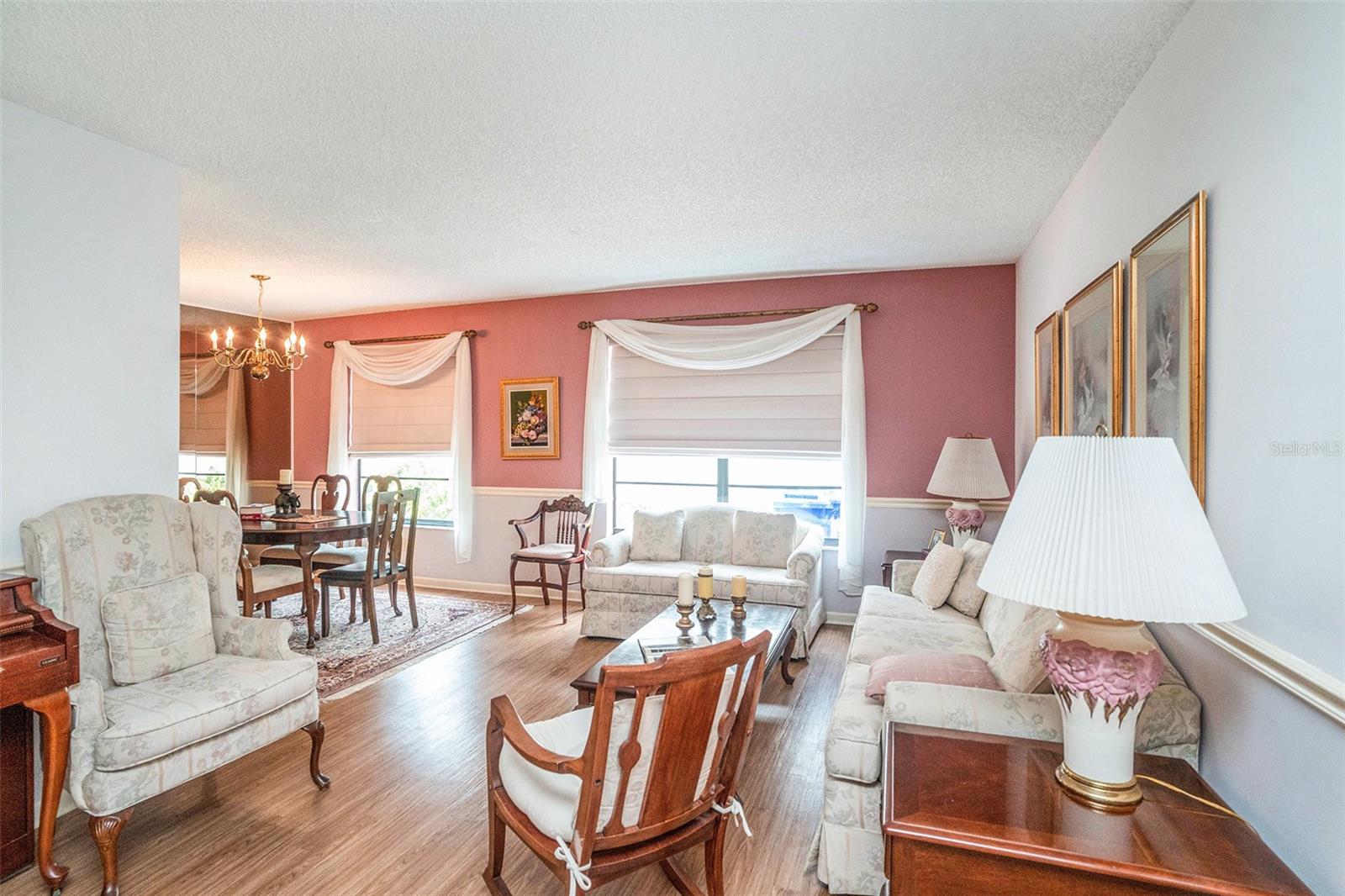 HUNTERS LAKE - Residential