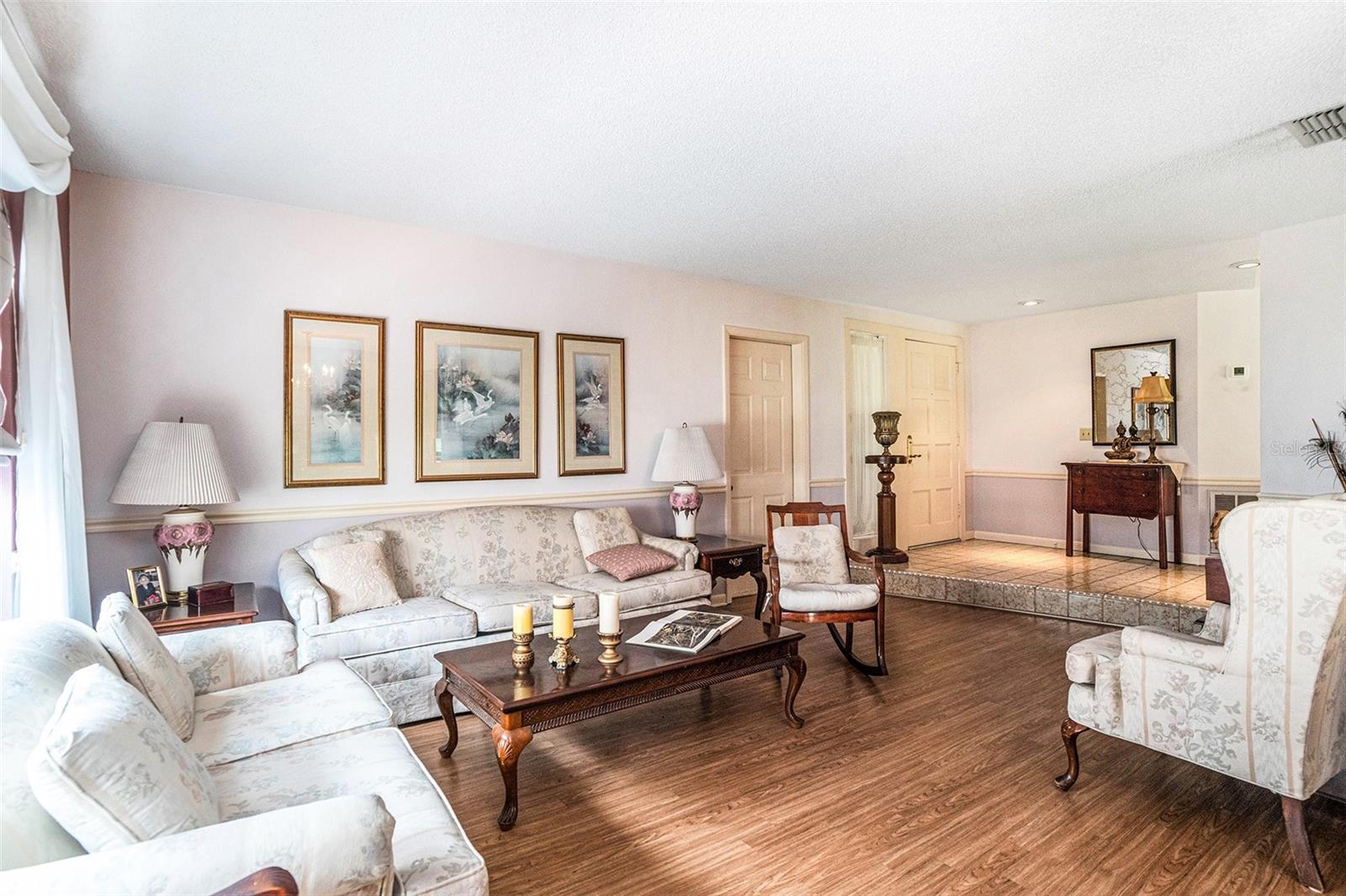 HUNTERS LAKE - Residential