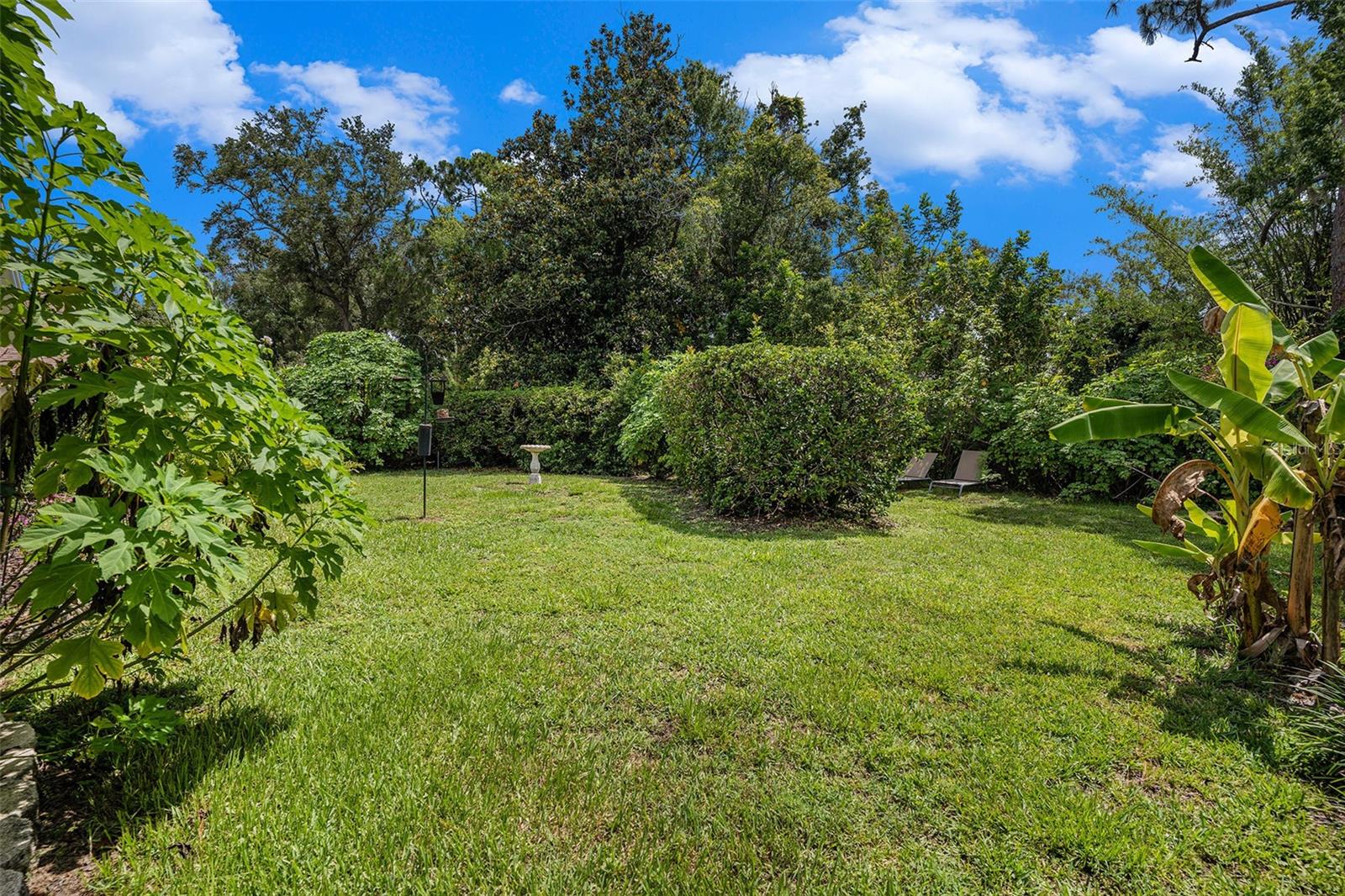 HUNTERS LAKE - Residential